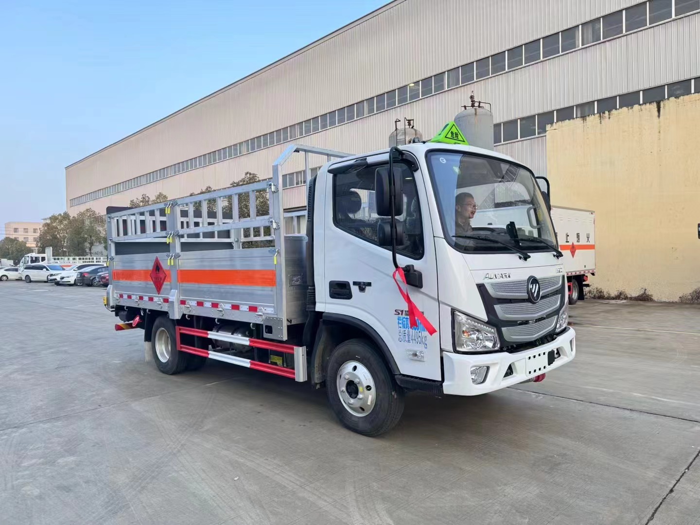 欧马可康机蓝牌气瓶运输车